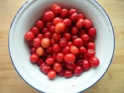 Make Cherry wine step 1