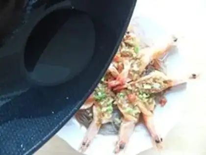 Make Garlic fans steam shrimp step 9