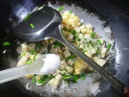 Make Eggs fried tofu step 8