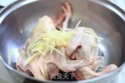 Make Hot black pepper roasted pigeon step 1
