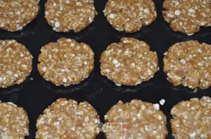 Make Red sugar oatmeal cookies step 7