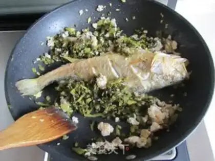 Make Snowfish step 8