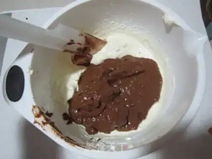 Make Chocolate cheese mousse cake step 9