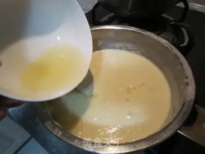 Make The durian mousse cake step 10