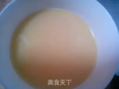 Make Cracking eggs step 3