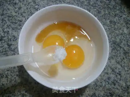 Make Onion gravy and duck eggs step 3