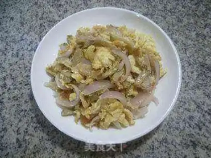 Make Onion gravy and duck eggs step 7