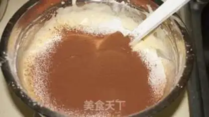 Make Coco sponge cake step 7