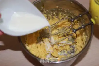 Make Milk sesame cake step 2