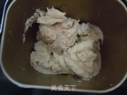 Make Chinese all-wheat-covered toast step 7