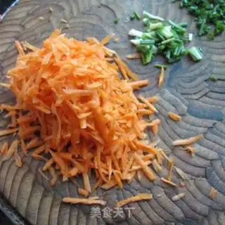 Make Onion carrots step 1