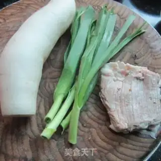 Make Garlic carrots step 0