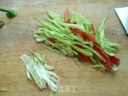 Make Chili fried eggs step 2