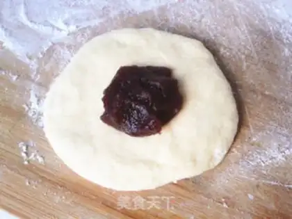 Make Jelly buns step 4