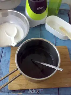 Make Sesame hooves step 3