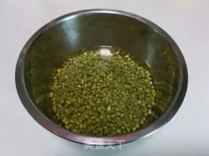 Make Green bean cake step 1