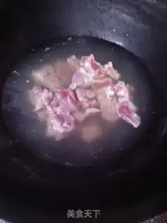 Make Weeds, radish, dragonbone soup step 0