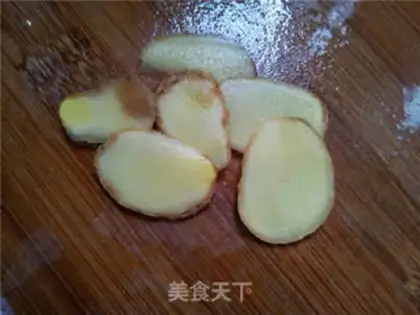 Make Pumpkin crotch soup step 1