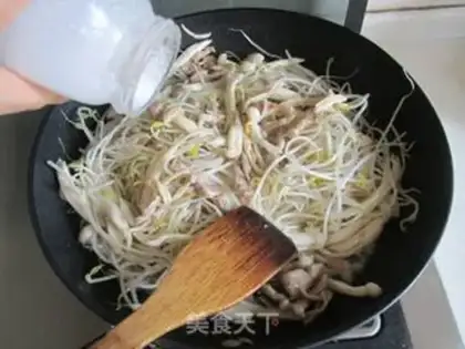 Make Bean sprouts with fresh mushrooms step 6