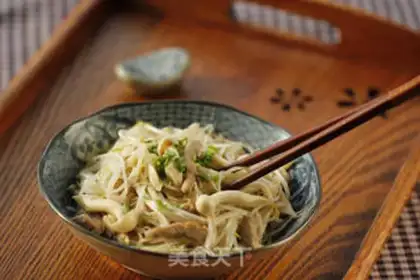 Make Bean sprouts with fresh mushrooms step 7