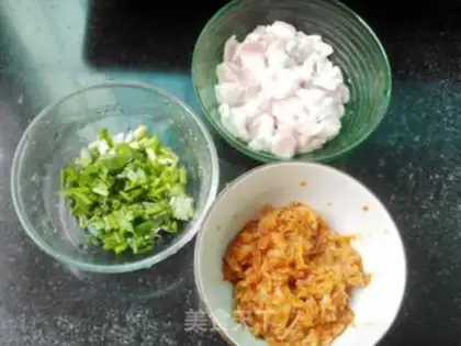 Make Hot cabbage step 0