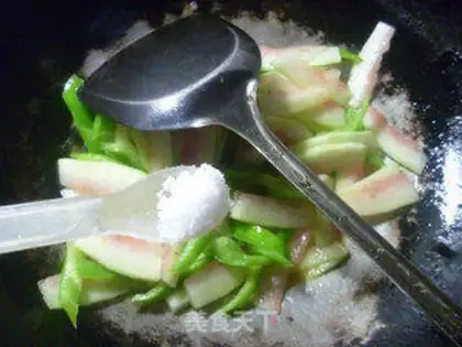 Make Green pepper for watermelon step 7