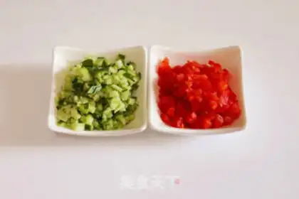 Make Multicoloured egg rolls step 1