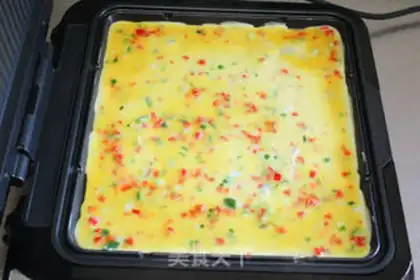 Make Multicoloured egg rolls step 5