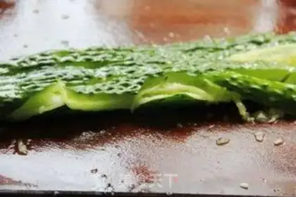 Make Shoot the cucumber step 1