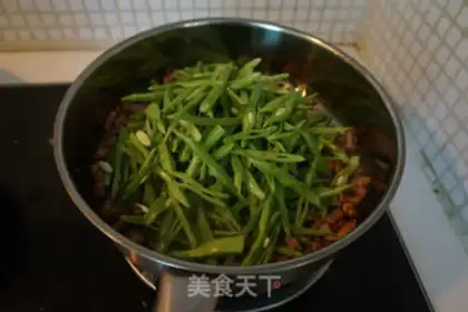 Make Scrambled beans step 4