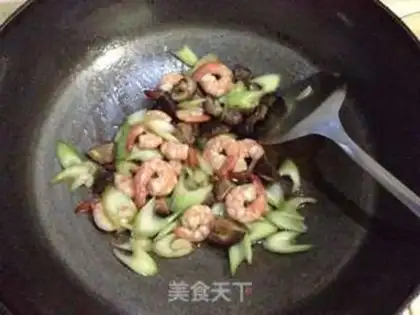 Make Shrimp shrimp step 6