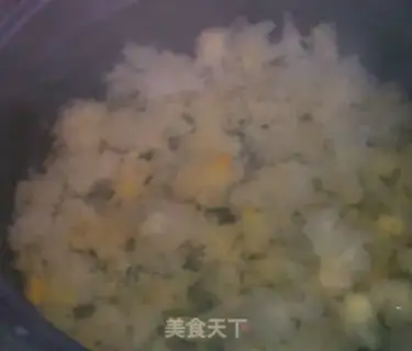 Make Sugar-cracker-tree silver ear soup step 2