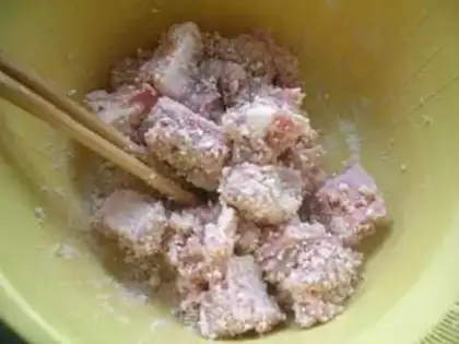 Make Traditional drunk ribs step 1