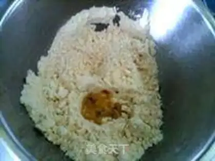 Make Mango straw hat macaron step 6