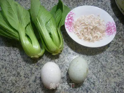 Make Shrimp pickles and duck eggs step 0