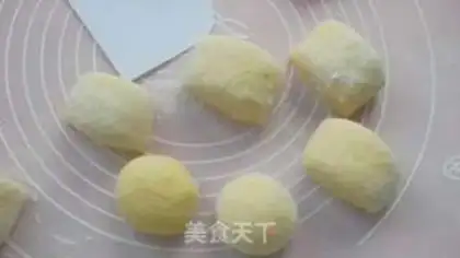 Make Potato buns step 5