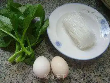 Make Burger egg fan soup step 0