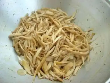 Make The dryer tore the apricot mushrooms step 5