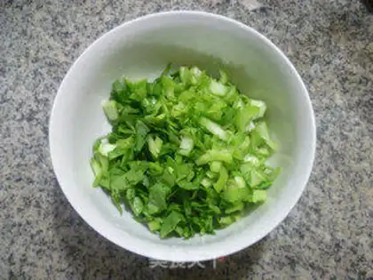 Make Shrimp pickles and duck eggs step 3