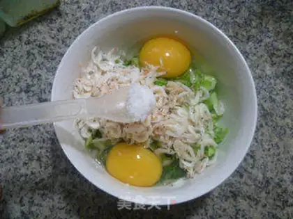 Make Shrimp pickles and duck eggs step 6
