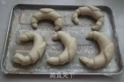Make Handmade creamed sweet bread step 9