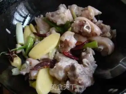 Make Roasted pig hoof step 7