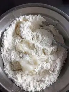 Make Sioux meat mooncake step 4