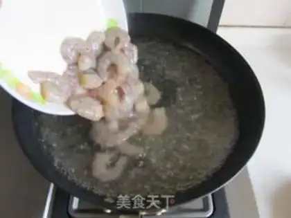 Make Piper shrimp fried rice step 5