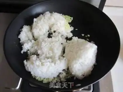 Make Piper shrimp fried rice step 8