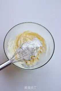 Make A pound cake of clot nuts step 0