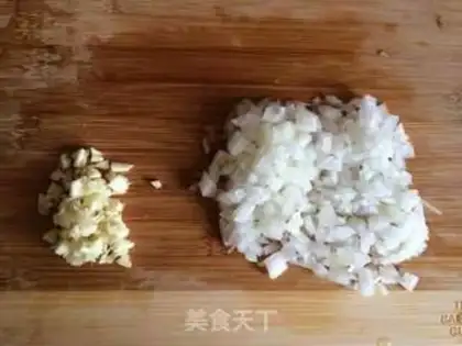 Make Italian red sauce step 1