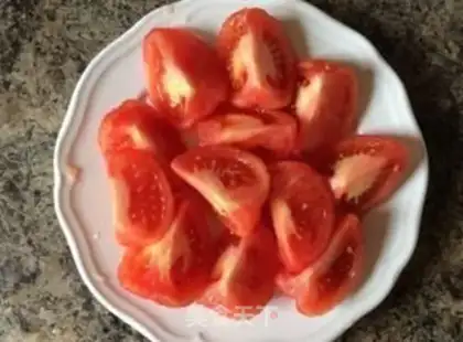 Make Italian red sauce step 2