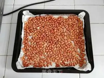 Make Colored peanut plum step 0