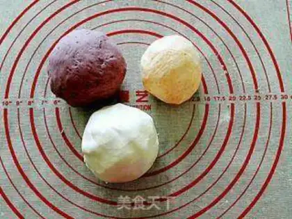 Make Colored peanut plum step 11